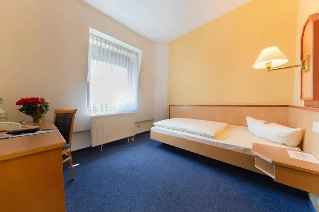 Montana Hotel