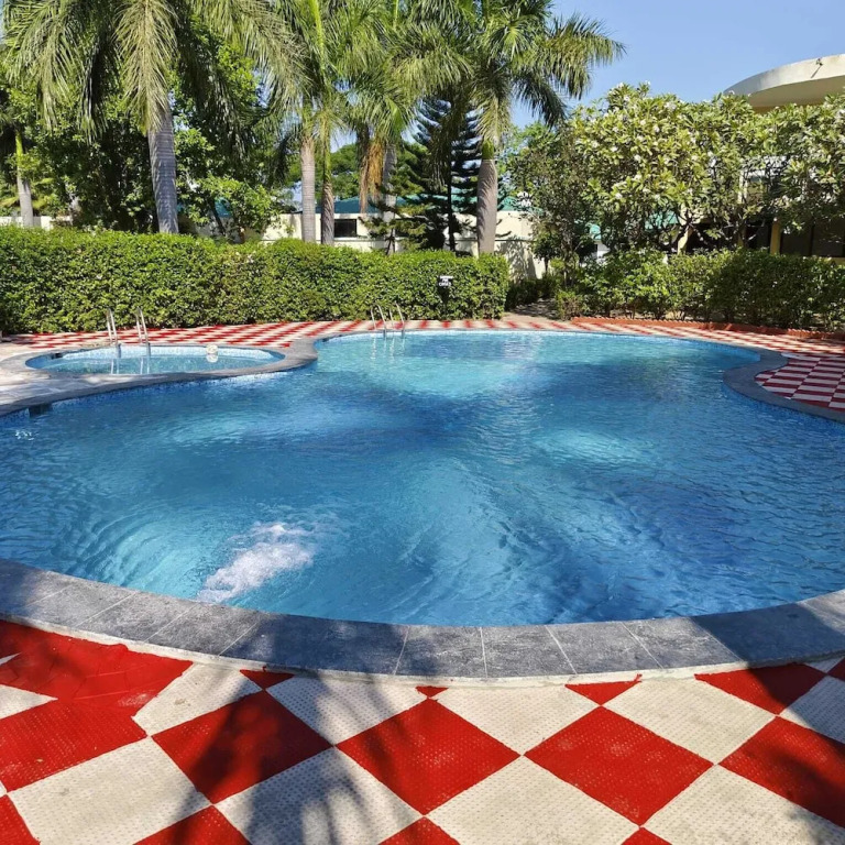 Royals Moonlight Resort