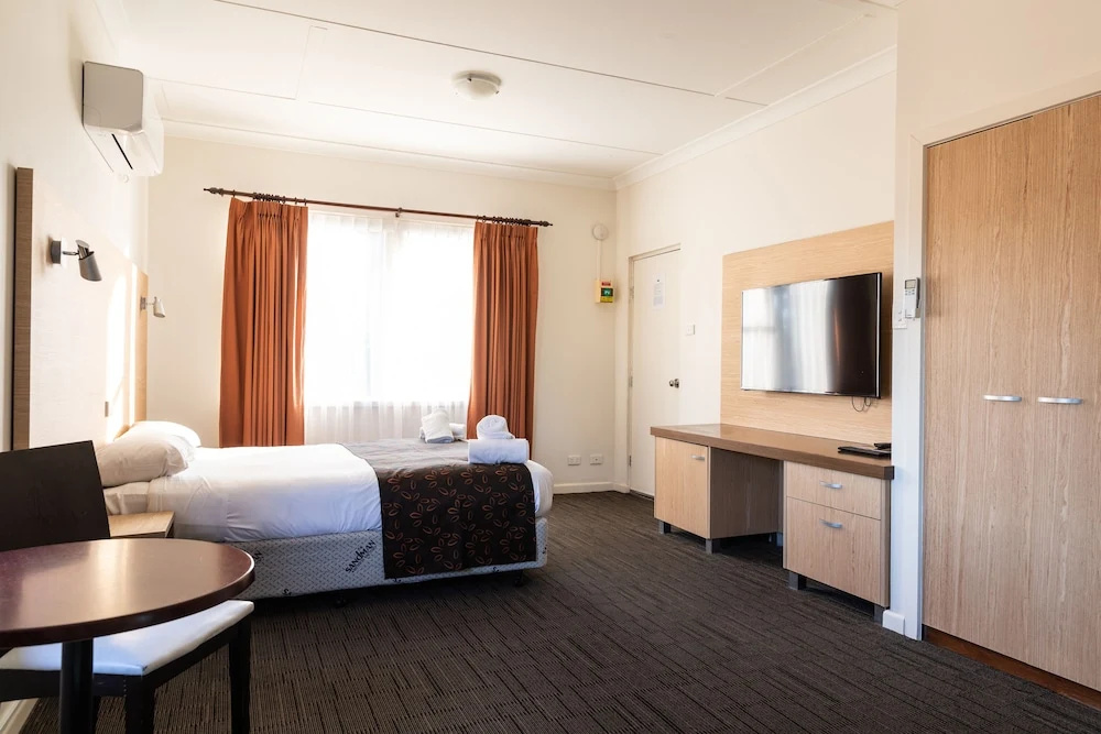 Sphinx Hotel