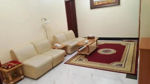 Al Ahrar Hotel