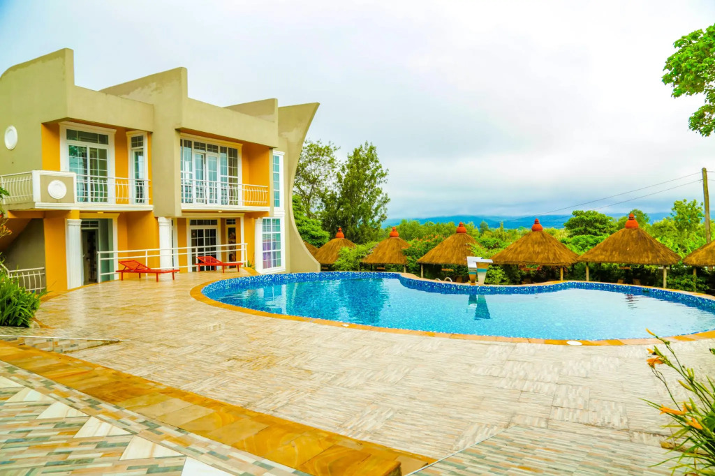 Masailand Safari & Lodge