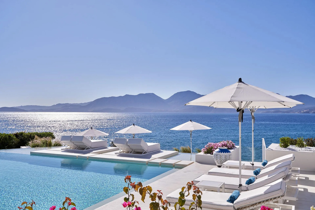 The Island Concept Luxury Boutique Hotel Heated Pool