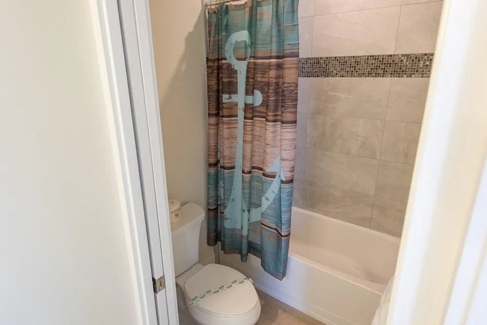 Coastal Horizons Apartment 6