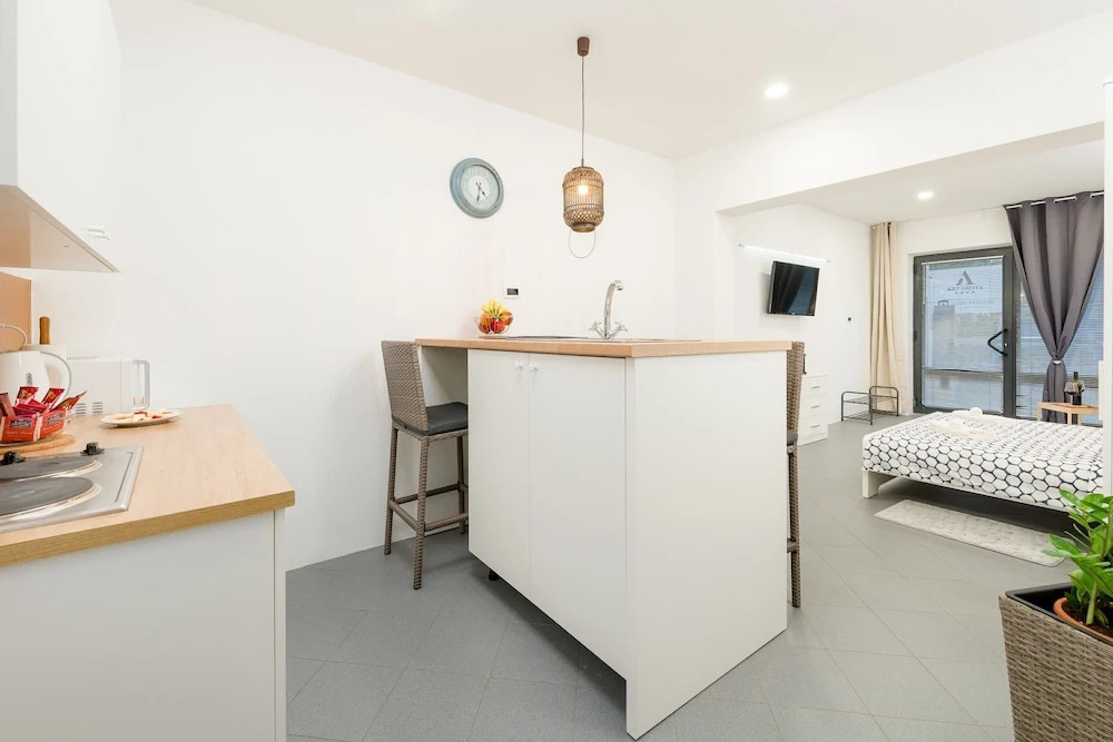 Studio apartment Sesula