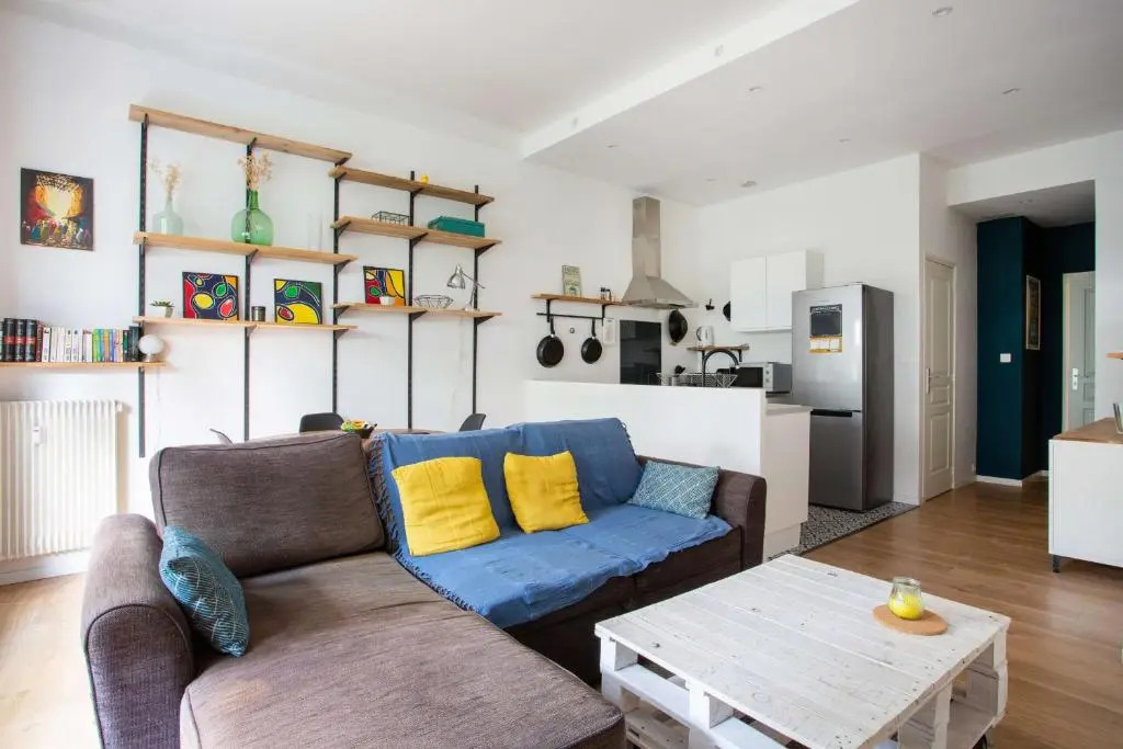 Apartment 5 minutes from the tram and 10 minutes from the sea