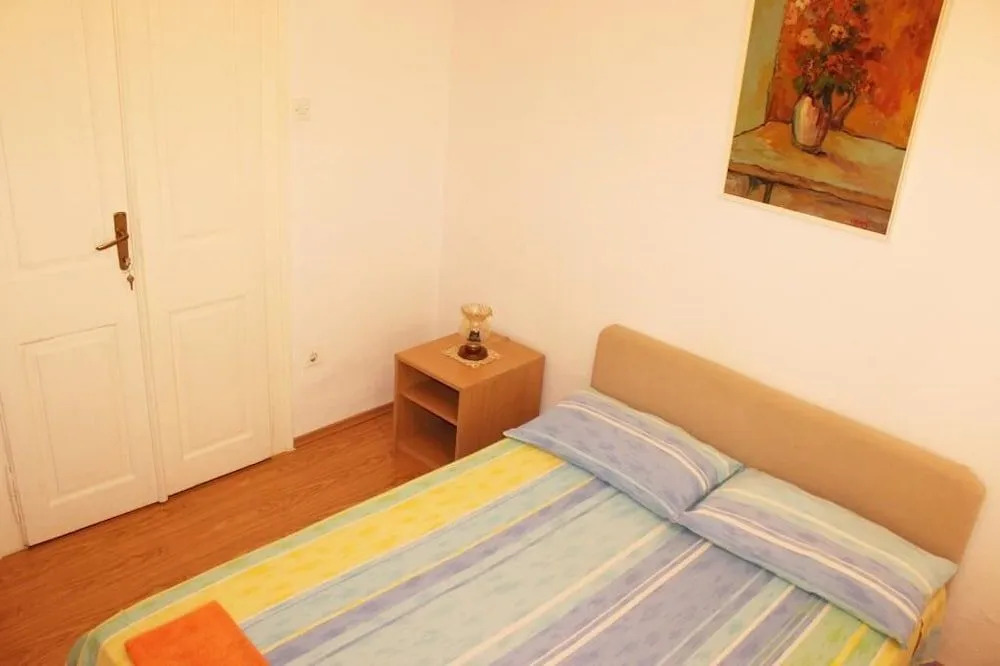 Room Lazareti