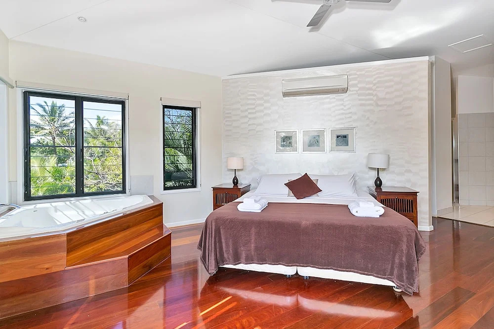 Beachcomber Holiday House