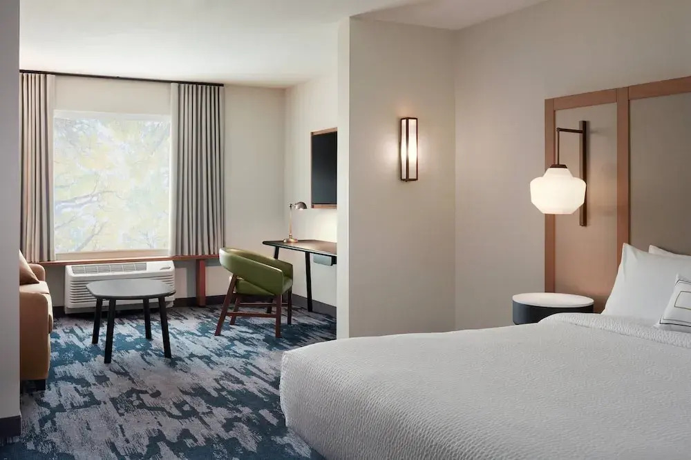 Fairfield Inn & Suites Shawnee