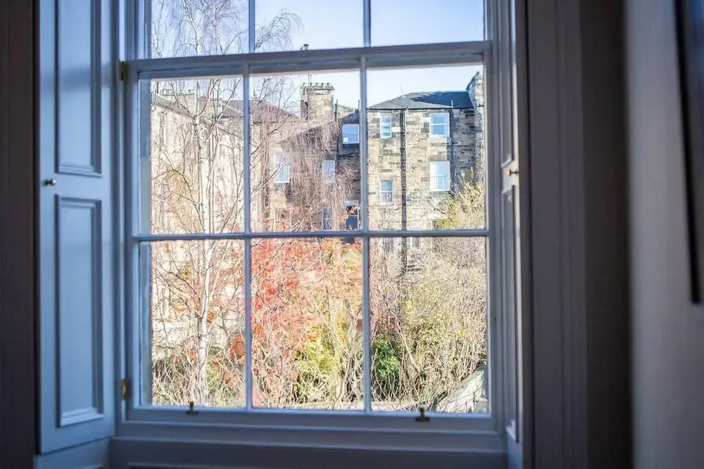 Wonderful Luxury West End Apartment