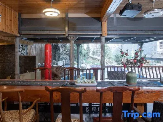 Yinxi Tangquan B&B
