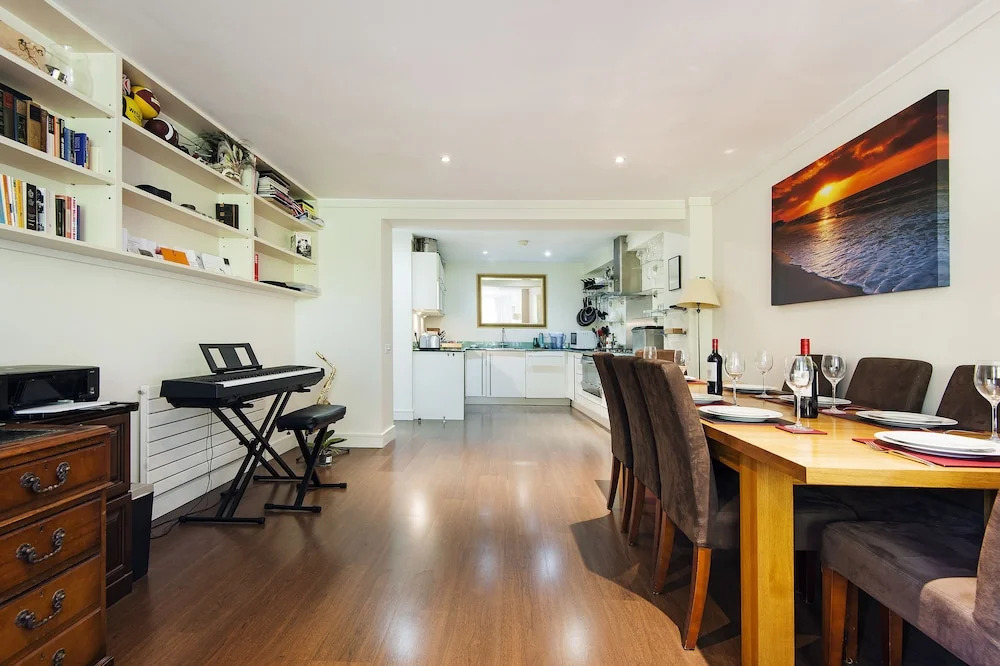 Prestigious Putney home by the River Thames