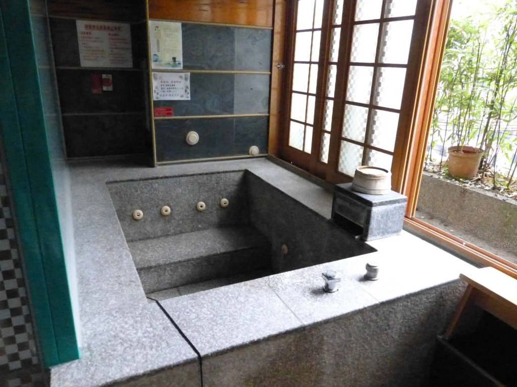 Full Moon Spa