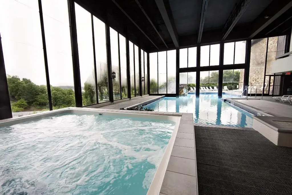 Lodge of Four Seasons Golf Resort, Marina & Spa