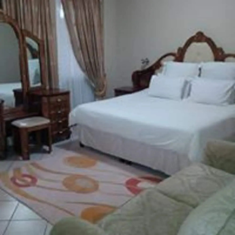 Silverline Guest Lodge
