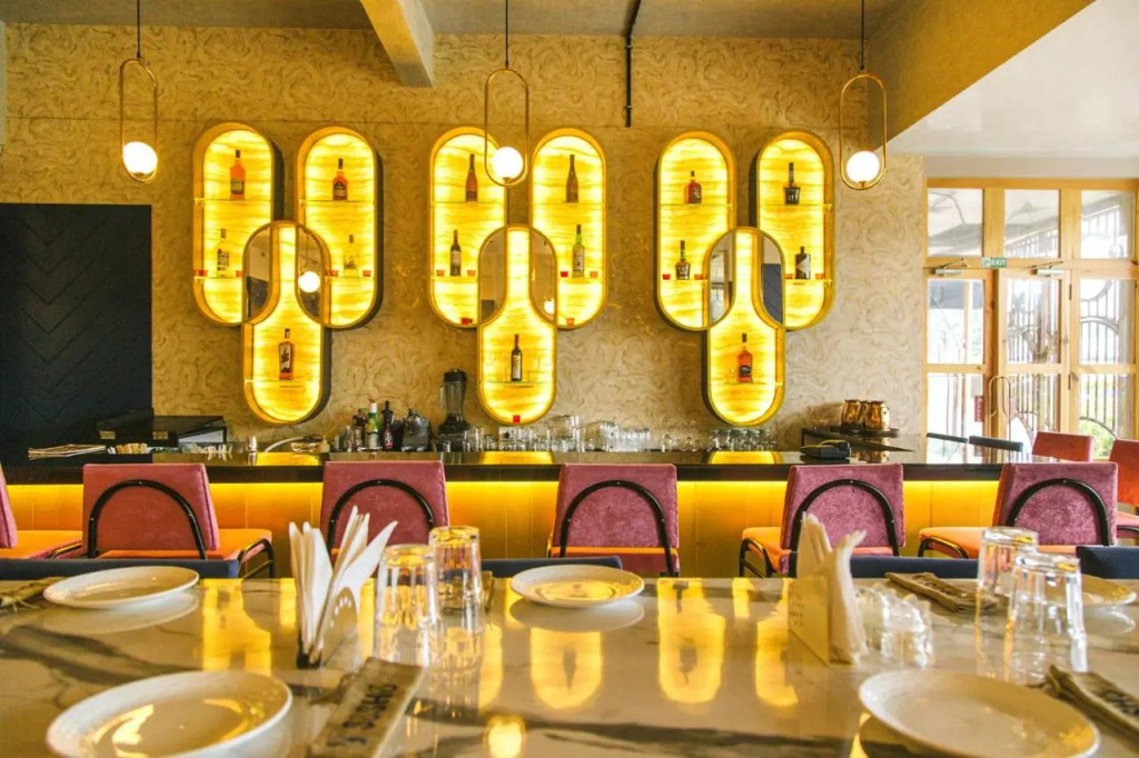 Fabhotel Sahar Garden