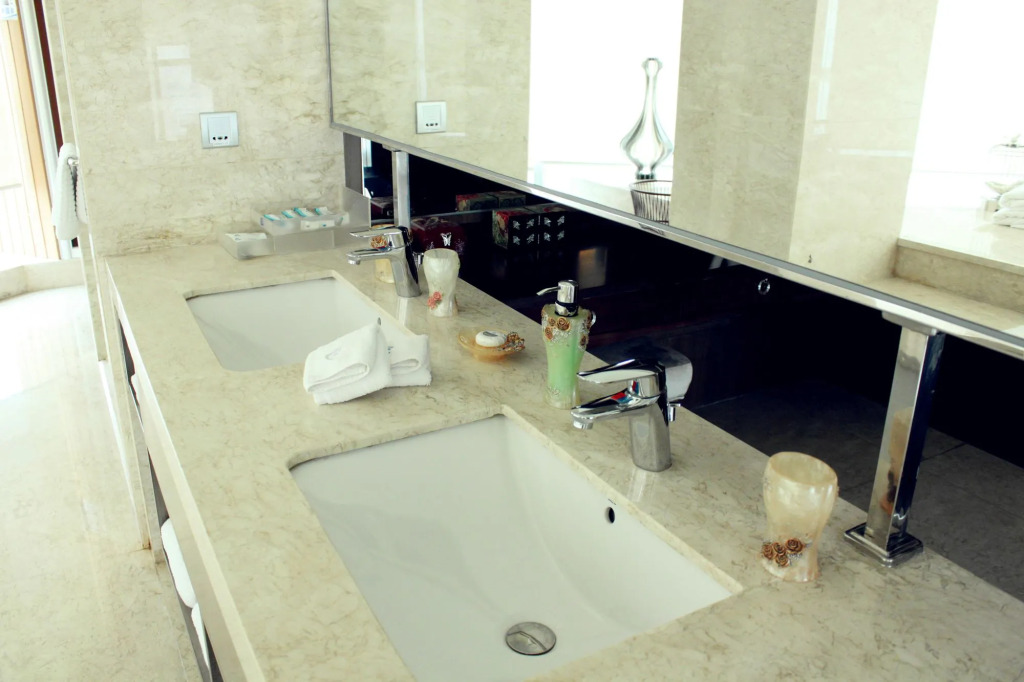 Grandskylight Hotel