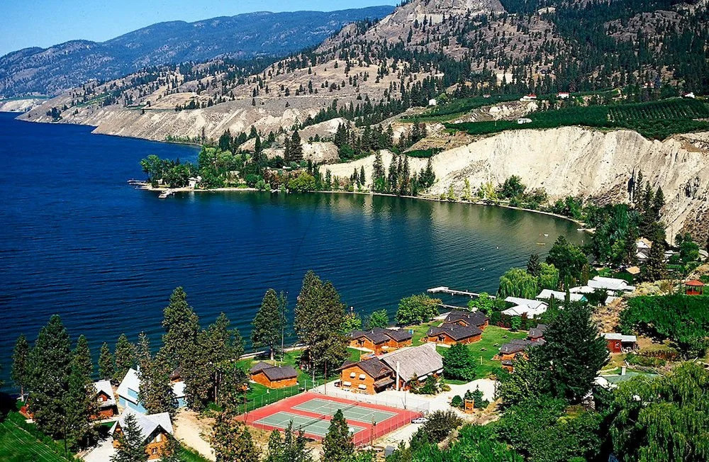 Sandy Beach Lodge
