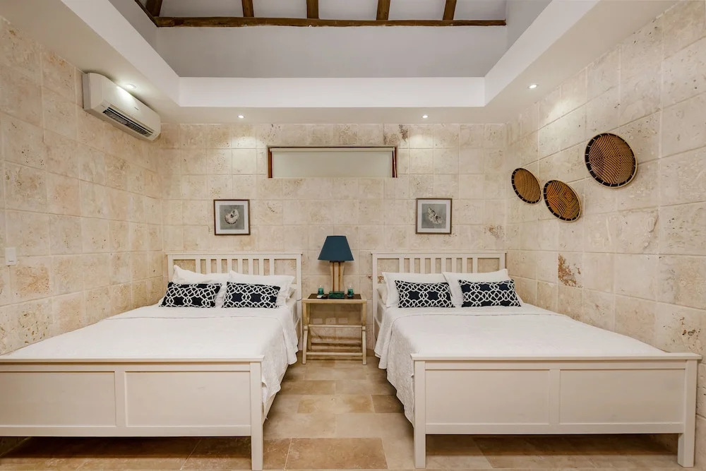 Luxury Villa with Beachfront Eden Roc