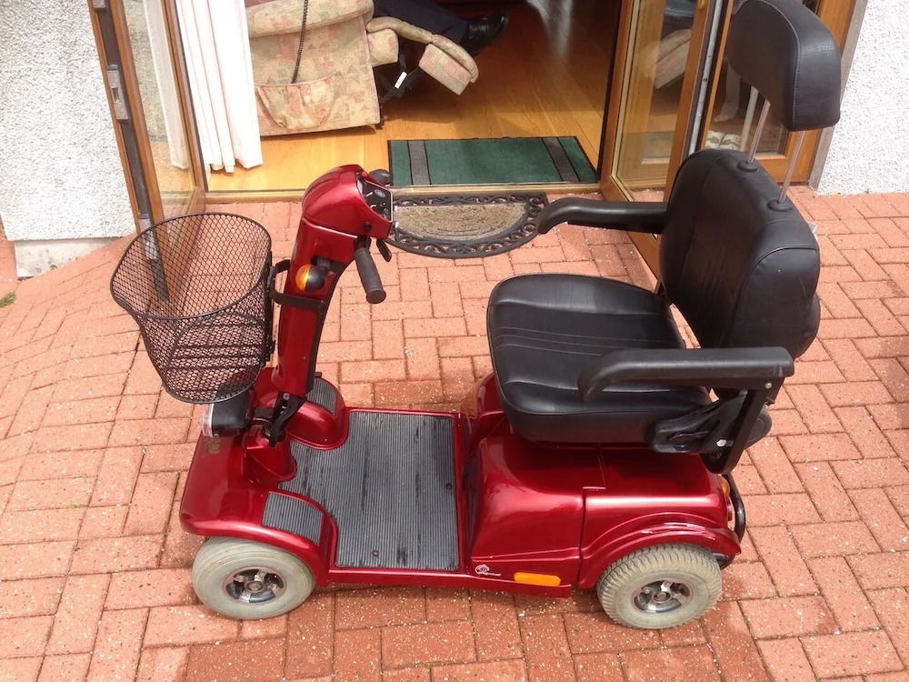 The Luxury Bluebell Apartment Suite With Wheelchair Access