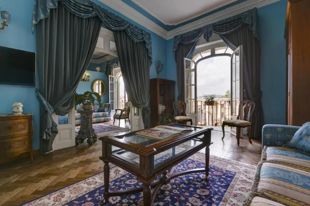 Episcopo Lipinsky Luxury Suites