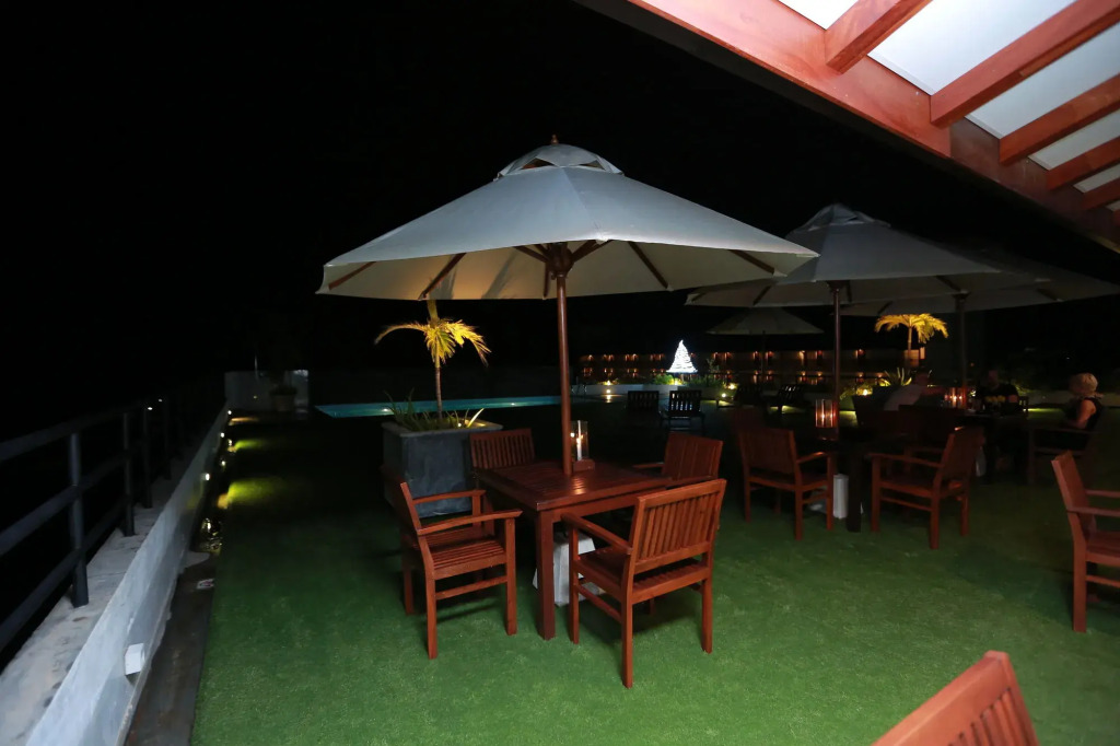 Refresh Hotel Hikkaduwa