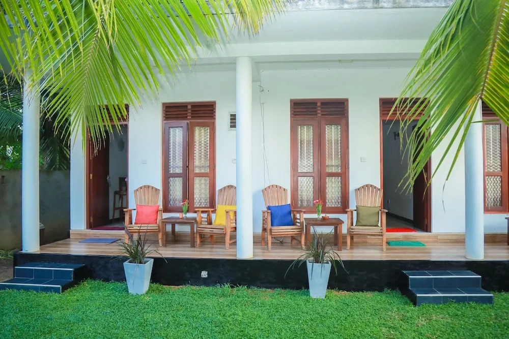 Hasaranga Holiday House