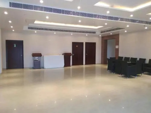 KL7 Hotel & Banquets