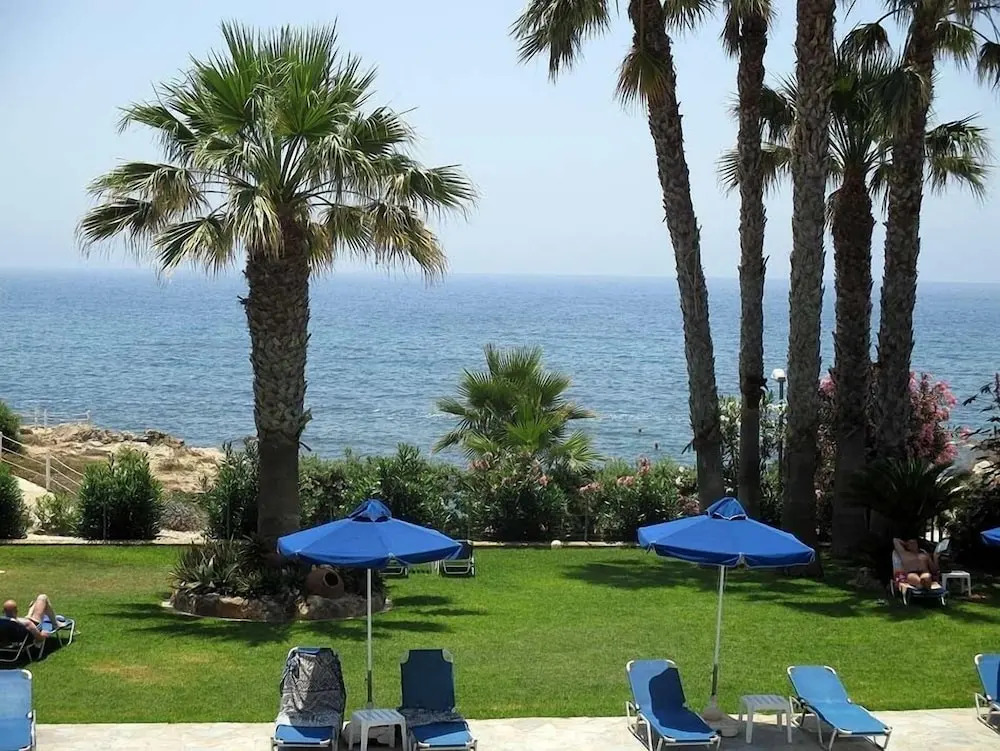 Rododafni Beach Apartments