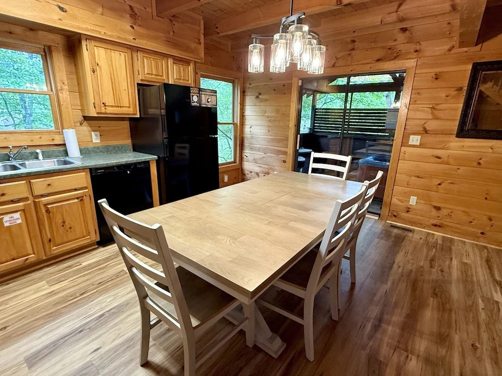 Silver Maple Summit 2 Bedroom Cabin