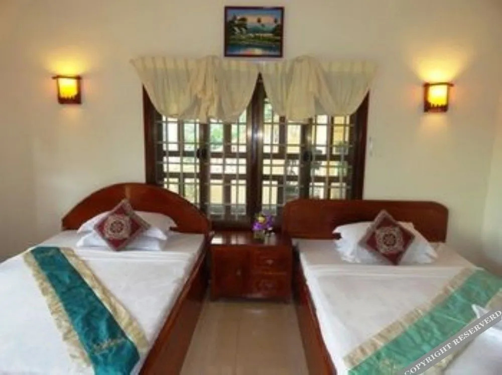 N4 Hotel