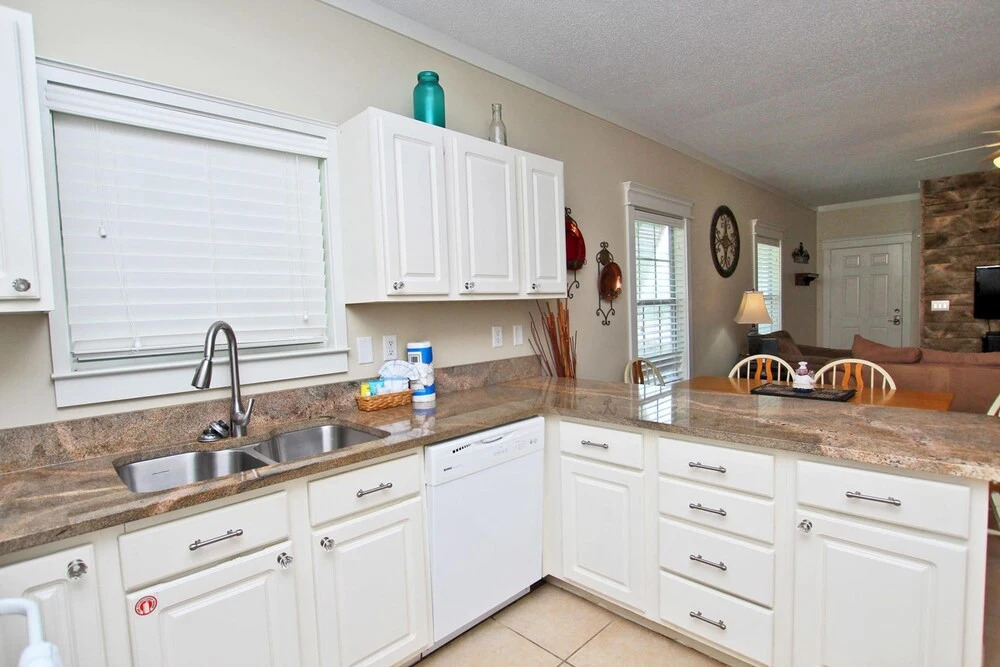 Orange Beach Villas - Beach Retreat by Youngs Suncoast