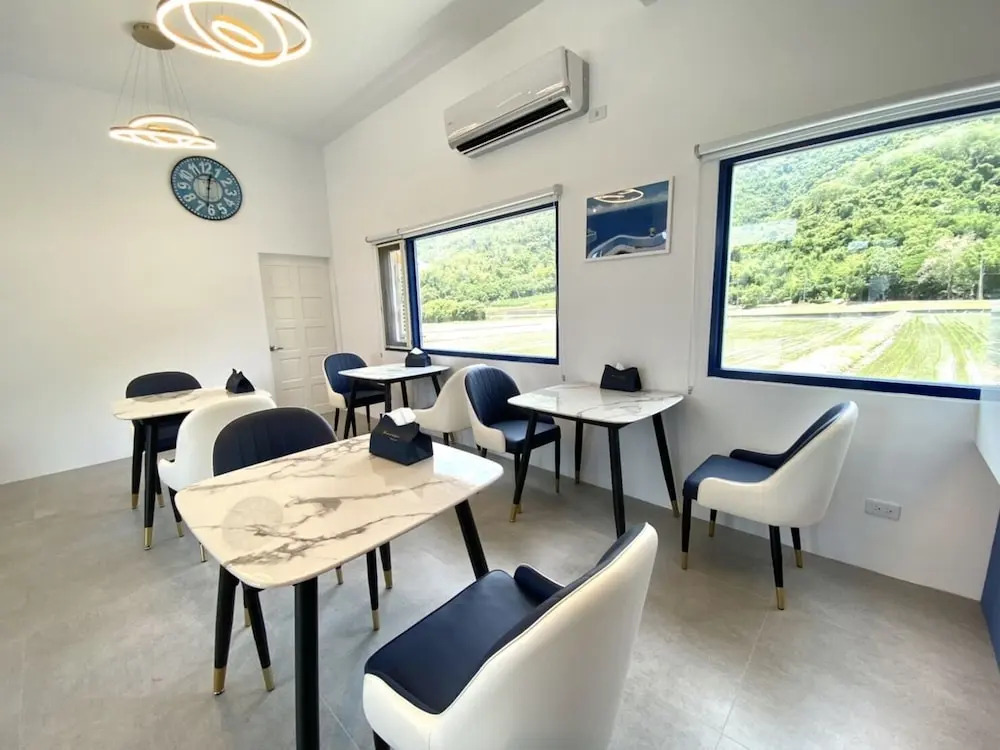 Blue and White Style Holiday B&B