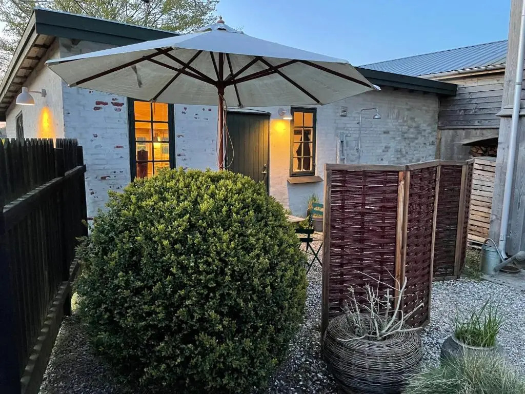 Jeppesgarage Bed & Breakfast