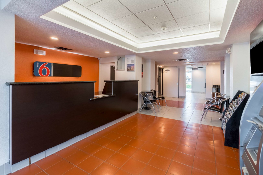 Motel 6-Irving, TX - DFW Airport North