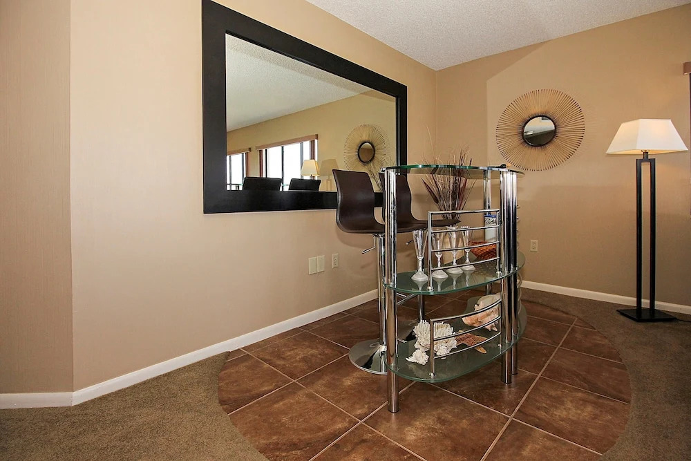 Land's End 301 Building 3 Beautiful end Unit / BAY Views!