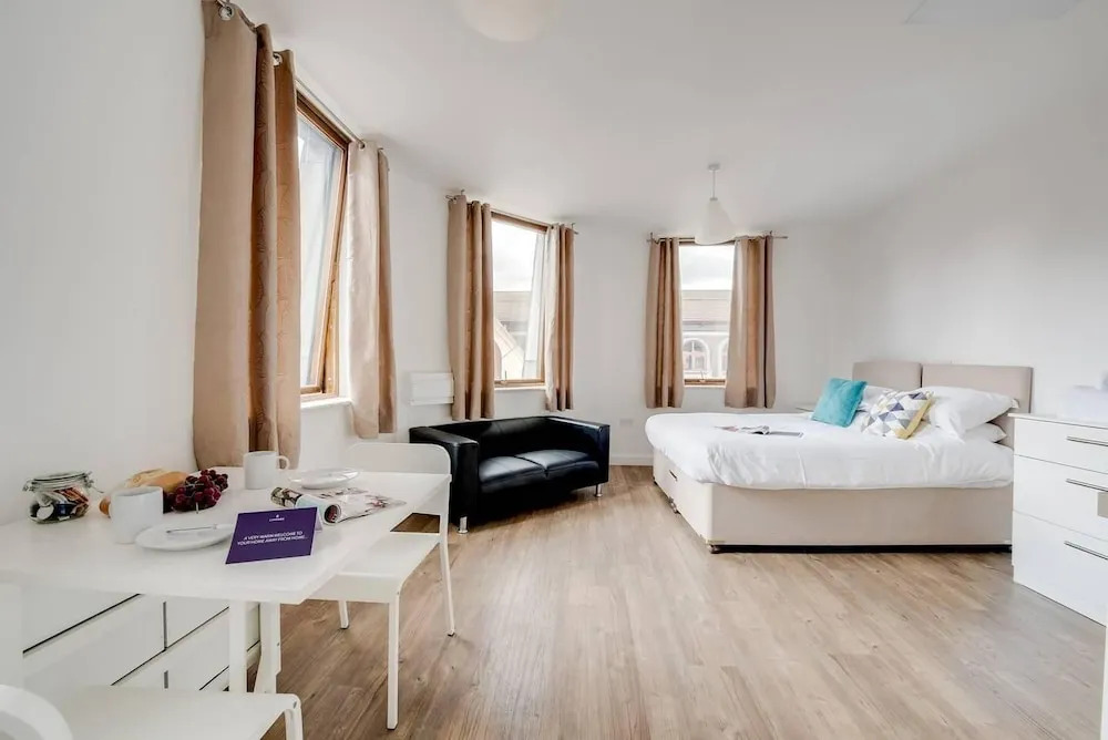 Beautiful studio with city views, in Liverpool!