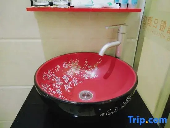 Yongji Lijing Holiday Hotel