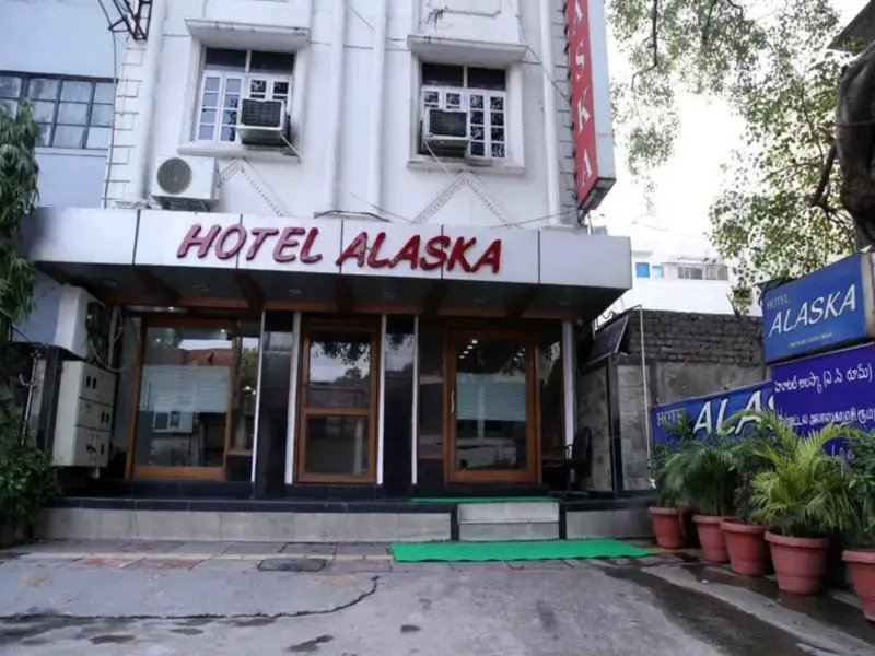 Hotel Alaska