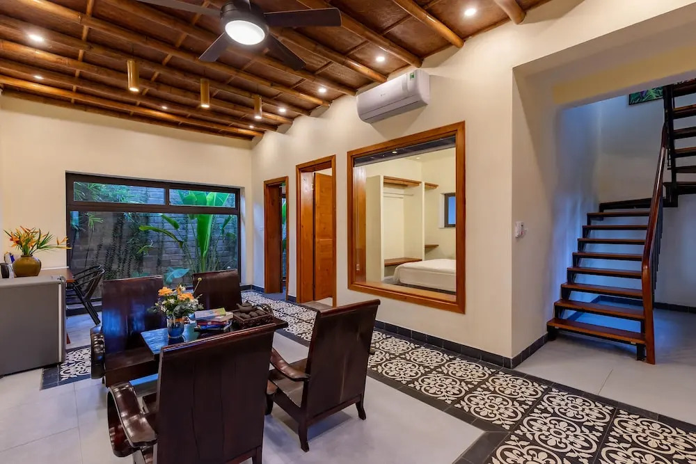 Tam Coc Banana Bungalow