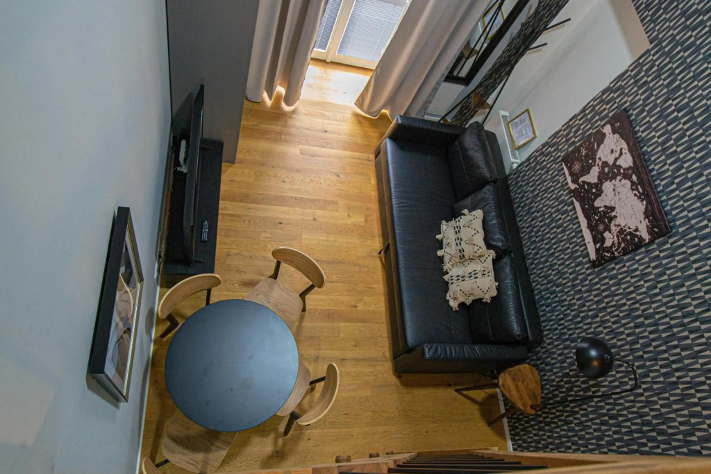 Main train station apartment close to the the Main Square
