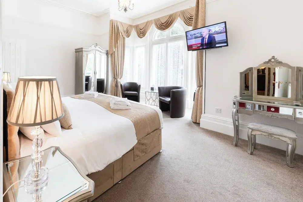 The Annan Hotel