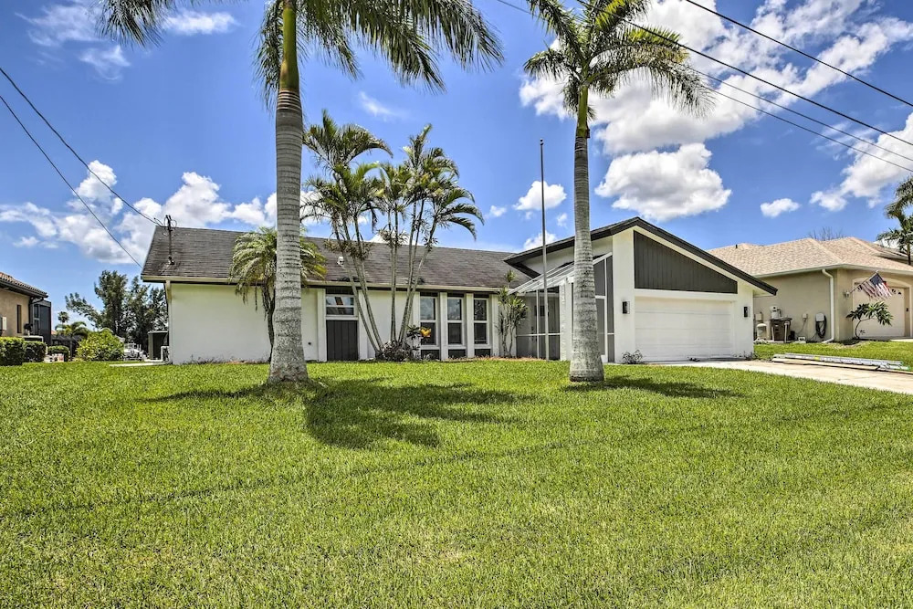 Canal-front Cape Coral Home: Pool & Patio