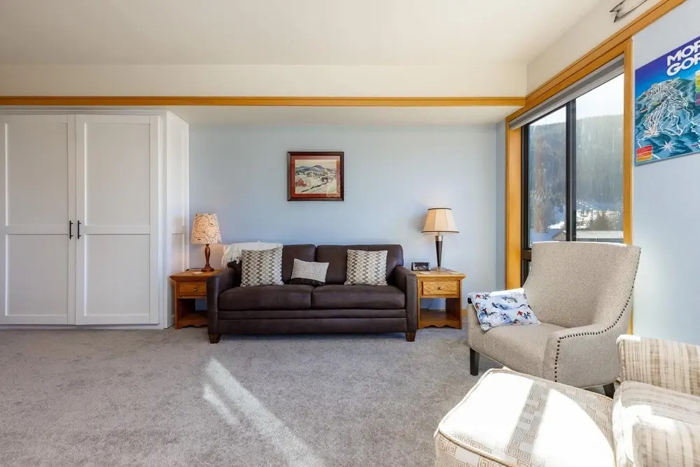 2756 Slopeside Condo