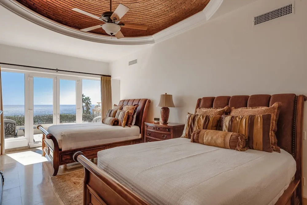 The Ultimate Holiday Villa in Cabo San Lucas With Private Pool and Close to the Beach, Cabo San Lucas Villa 1011