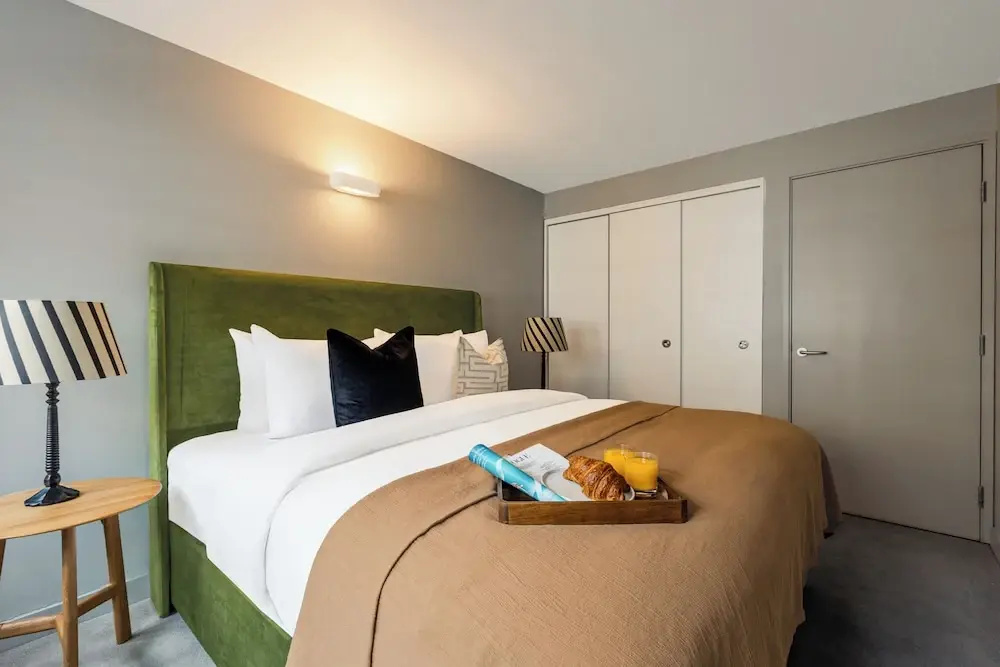 Liverpool Street I Your Apartment
