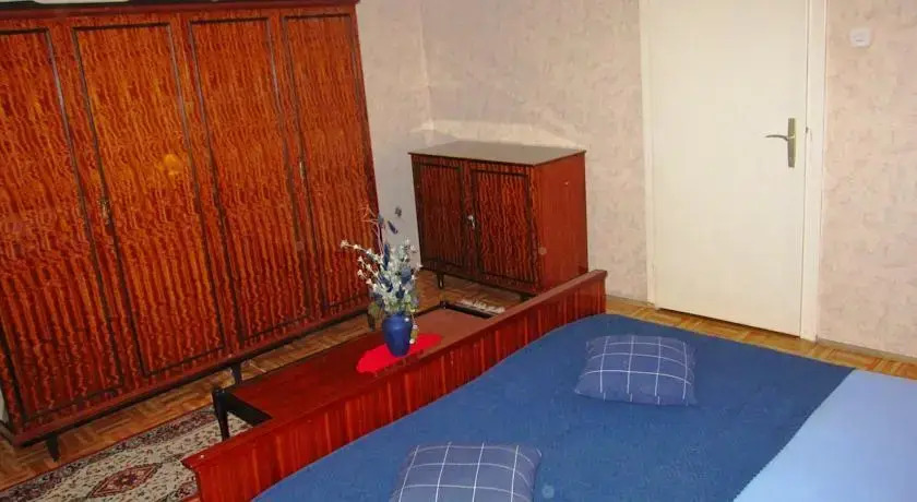 Apartment Ponistra