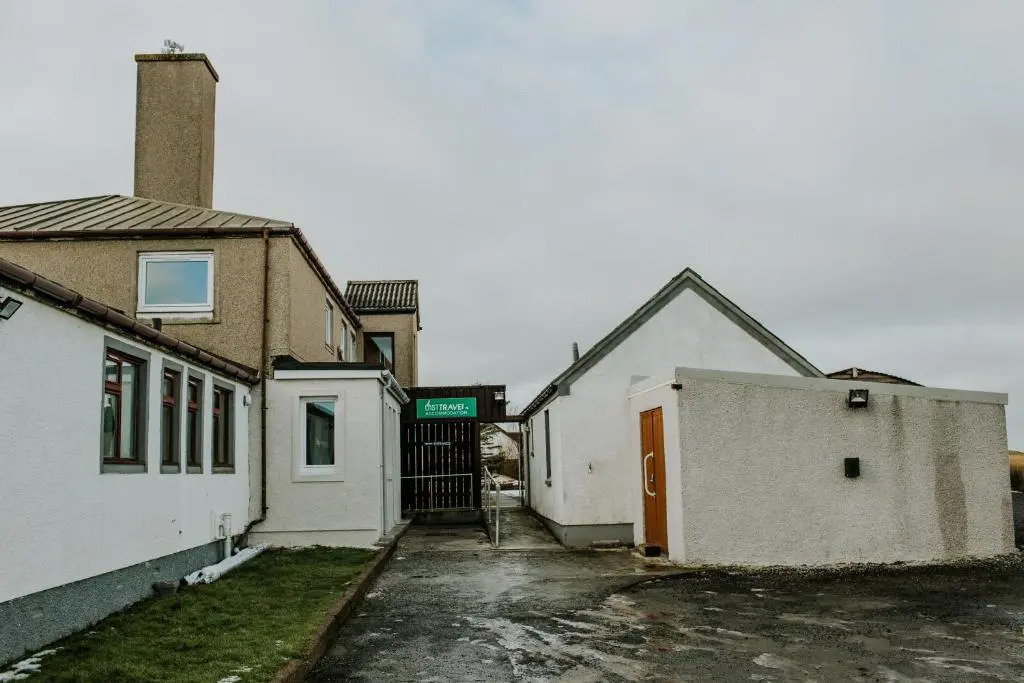 UIST Travel Accommodation