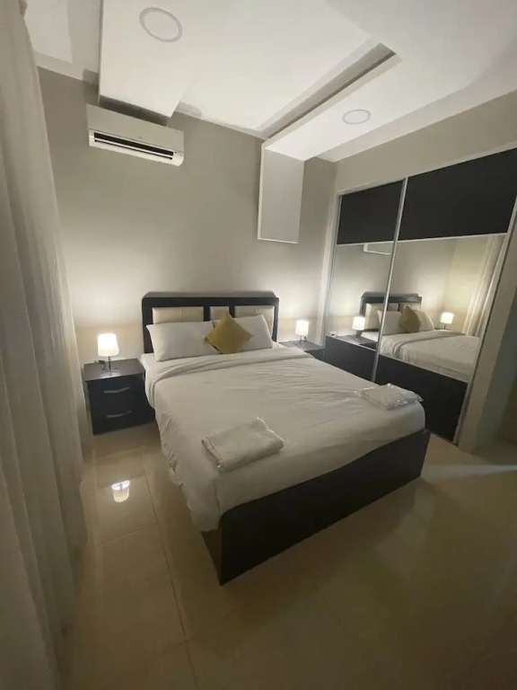 Charming Amman Apartent With City Views