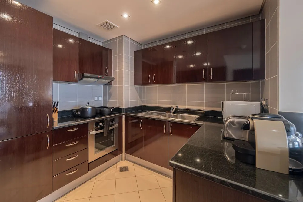 Luxe Getaways Royal Amwaj Palm Jumeirah Resort Apartment Holiday Home