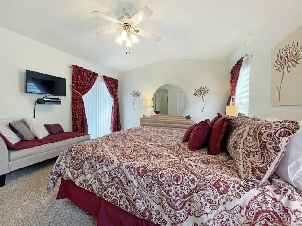 Greatest Grove 4 Bedroom Home by RedAwning